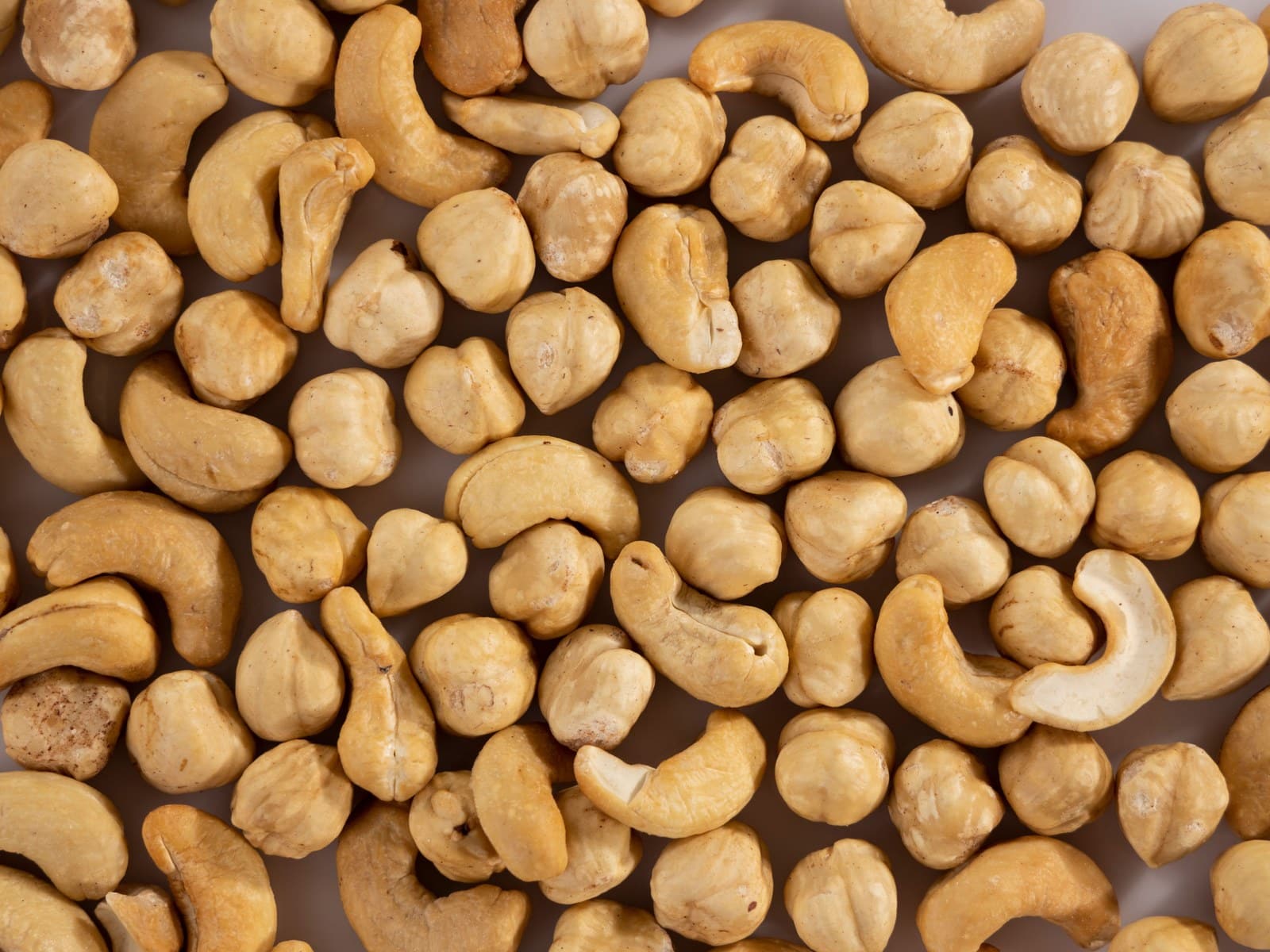 Cashewnüsse für Katzen: Kann mein Katze Cashews essen?