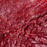 Rindfleisch für Katzen: Roh oder gegart?